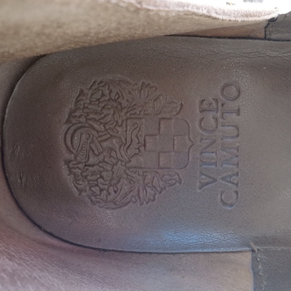 Vince Camuto  Suede Ankle Booties, US 9, Tan, Pre-owned - Picture 4 of 13